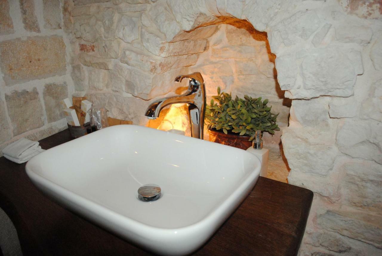 Trulli Aria Di Casa Apartment อัลเบโรเบลโล ภายนอก รูปภาพ