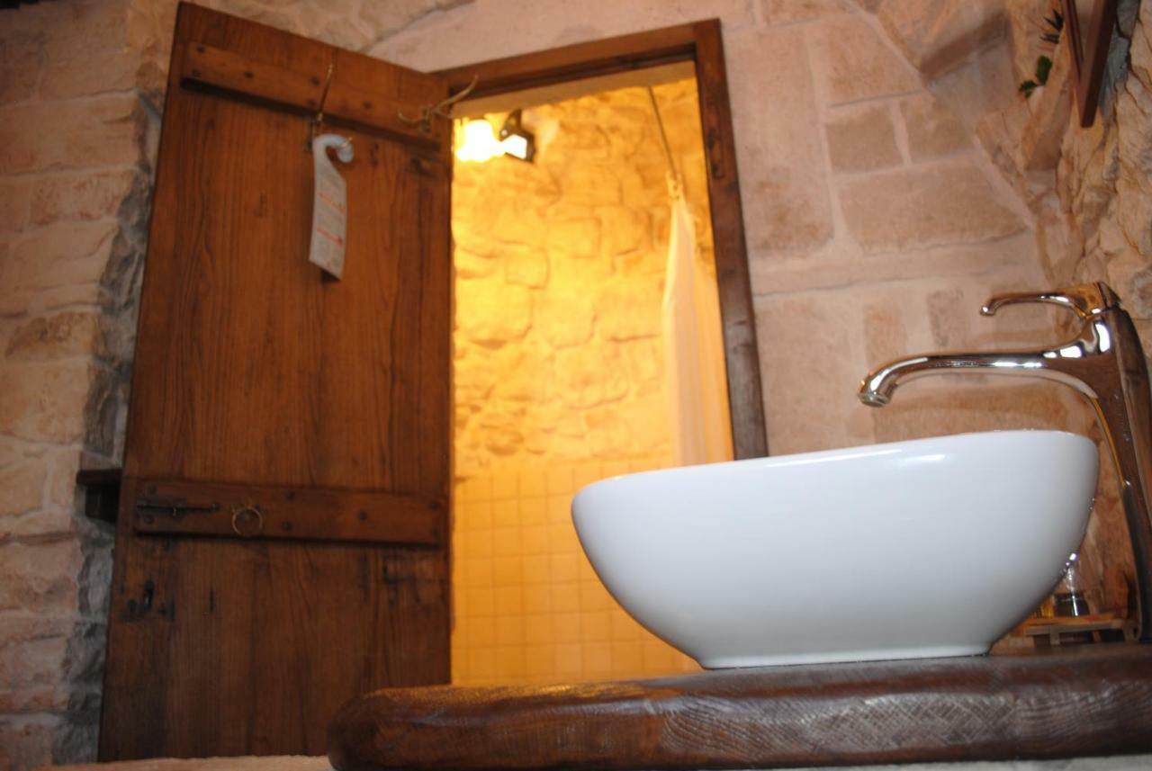 Trulli Aria Di Casa Apartment อัลเบโรเบลโล ภายนอก รูปภาพ